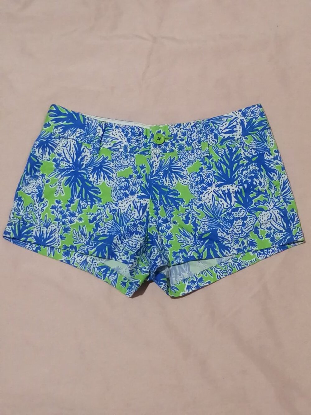 The Walsh Short by Lilly Pulitzer, Biggest Fan Pattern, NWOT